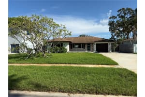1826 Oregon Ave Ne, ST PETERSBURG