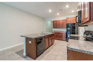10625 LAKE MONTAUK DRIVE, RIVERVIEW, FL 33578 - MLS#MFRTB8414010