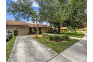 9701 Lake Seminole Dr E, LARGO