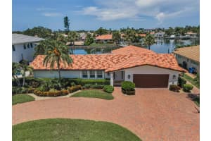 2057 Kansas Ave Ne, ST PETERSBURG