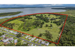 37800 Illinois St Lady Lake, FL 32159 - Off Market