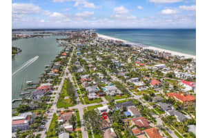 824 NARCISSUS AVENUE, CLEARWATER BEACH, FL 33767 - MLS#MFRTB8414369
