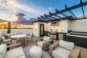 10270 2ND WAY, ST PETERSBURG, FL 33716 - MLS#MFRTB8414394