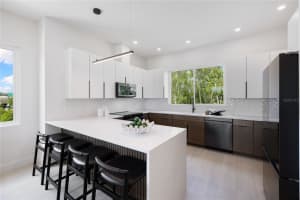 10261 2ND WAY, ST PETERSBURG, FL 33716 - MLS#MFRTB8414439