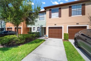 2651 Oleander Lakes Dr, BRANDON