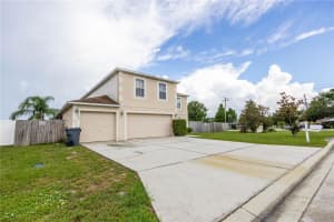 600 SUNWAY LANE, WINTER HAVEN, FL 33880 - MLS#MFRTB8414522