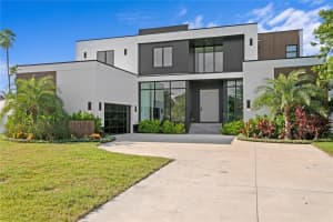 1076 Snell Isle Blvd Ne, ST PETERSBURG