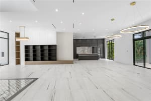 1076 SNELL ISLE BOULEVARD, ST PETERSBURG, FL 33704 - MLS#MFRTB8414529