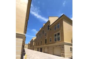 2203 SOHO BAY COURT, TAMPA, FL 33606 - MLS#MFRTB8414545