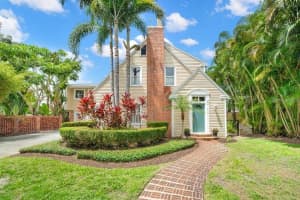 3730 Foster Hill Dr N, ST PETERSBURG