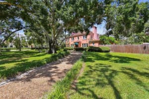 100 72ND STREET, ST PETERSBURG, FL 33707 - MLS#MFRTB8414715