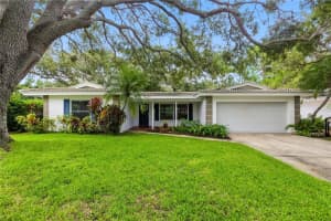 1861 Harmony Dr, CLEARWATER