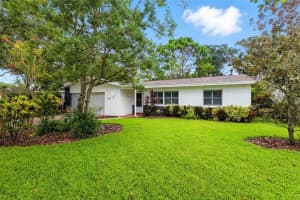 1875 Harmony Dr, CLEARWATER