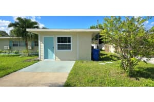 621 Baywood Dr N, DUNEDIN