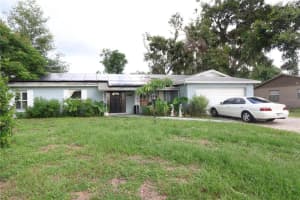 1009 Shangri La Dr, SEFFNER