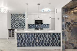 5306 SANTA ROSA COURT, TAMPA, FL 33609 - MLS#MFRTB8414999