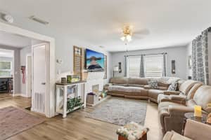 701 CHERRY STREET, PLANT CITY, FL 33563 - MLS#MFRTB8415027