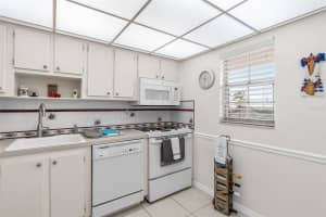 6800 20TH AVENUE, ST PETERSBURG, FL 33710 - MLS#MFRTB8415041