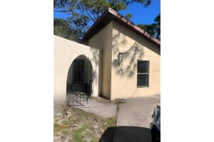 613 61ST AVENUE TERRACE, BRADENTON, FL 34203 - MLS#MFRTB8415045