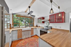 5416 DELETTE AVENUE, ST PETERSBURG, FL 33707 - MLS#MFRTB8415092