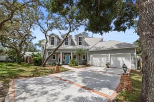 813 OLD CHARLESTON WAY, LARGO, FL 33770 Sold 10/09/25