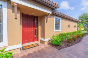 8413 ALBERATA VISTA DRIVE, TAMPA, FL 33647 - MLS#MFRTB8415103