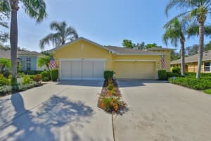 2044 SIFIELD GREENS WAY, SUN CITY CENTER, FL 33573 - MLS#MFRTB8415170