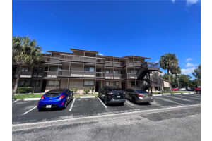 6308 Newtown Cir #8b1, TAMPA