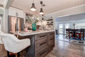 725 SUNSET COVE, MADEIRA BEACH, FL 33708 - MLS#MFRTB8415202