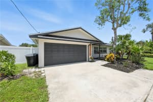 4250 14TH WAY, ST PETERSBURG, FL 33703 - MLS#MFRTB8415274