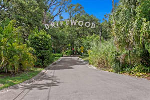 234 DRIFTWOOD ROAD, ST PETERSBURG, FL 33705 - MLS#MFRTB8415294