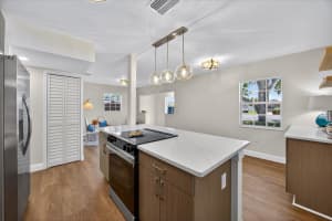 4703 CRESTHILL DRIVE, TAMPA, FL 33615 - MLS#MFRTB8415296