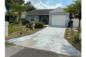 6811 GABRIELLE STREET, TAMPA, FL 33611 - MLS#MFRTB8415322