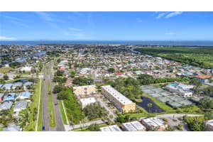 515 VILLA TREVISO COURT, APOLLO BEACH, FL 33572 - MLS#MFRTB8415387