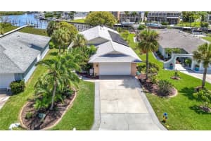 4621 DEWEY DR, NEW PORT RICHEY, FL 34652 - MLS#MFRTB8415453