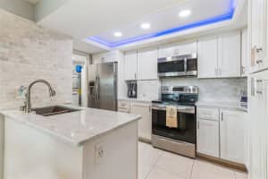 1651 SAND KEY ESTATES COURT, CLEARWATER BEACH, FL 33767 - MLS#MFRTB8415455