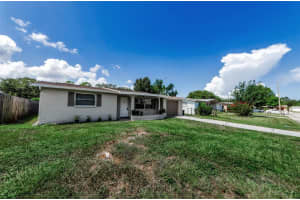 5240 BOB WHITE DRIVE, HOLIDAY, FL 34690 Sold 09/11/25