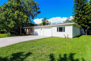 14706 CARNATION DRIVE, TAMPA, FL 33613 - MLS#MFRTB8415516