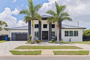 6396 18th St N, ST PETERSBURG
