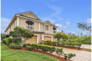 651 Saxony Blvd, ST PETERSBURG