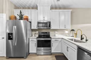 5293 NEIL DRIVE, ST PETERSBURG, FL 33714 - MLS#MFRTB8415629