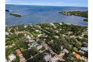 401 PENNSYLVANIA AVENUE, PALM HARBOR, FL 34683 - MLS#MFRTB8415636