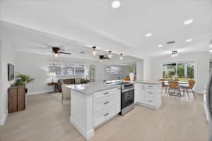 3832 10TH STREET, ST PETERSBURG, FL 33701 Sold 10/09/25