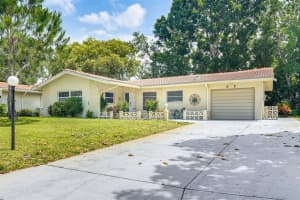 2341 Forest Dr, CLEARWATER