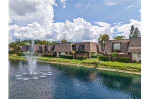 15229 POND WOODS DRIVE, TAMPA, FL 33618 - MLS#MFRTB8415809