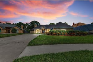 10480 LONGWOOD DRIVE, SEMINOLE, FL 33777 - MLS#MFRTB8415830