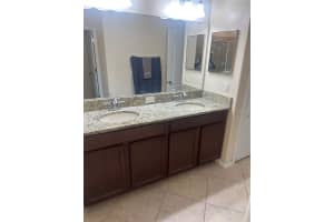 912 MEADOW GLADE DRIVE, RUSKIN, FL 33570 - MLS#MFRTB8415855