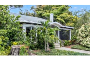 325 16TH AVENUE, ST PETERSBURG, FL 33704 - MLS#MFRTB8415871