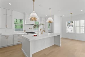 1239 36TH AVENUE, ST PETERSBURG, FL 33704 - MLS#MFRTB8415933