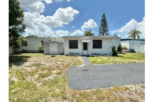 232 MOUNT CURVE AVENUE, ST PETERSBURG, FL 33702 - MLS#MFRTB8415960